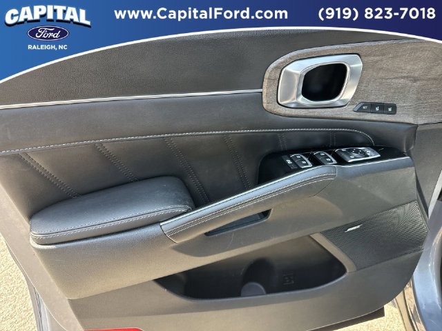 Used 2023 Kia Sorento SX Prestige AWD/4WD image 20