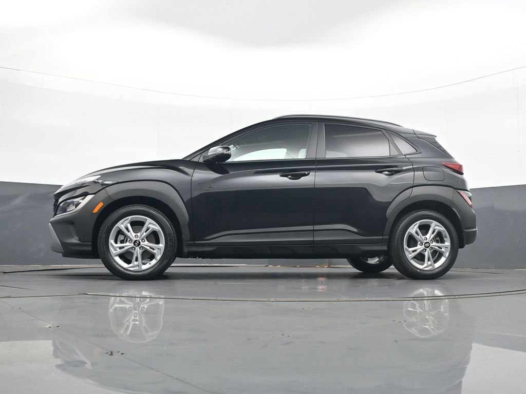 Certified 2023 Hyundai Kona SEL AWD/4WD image 28