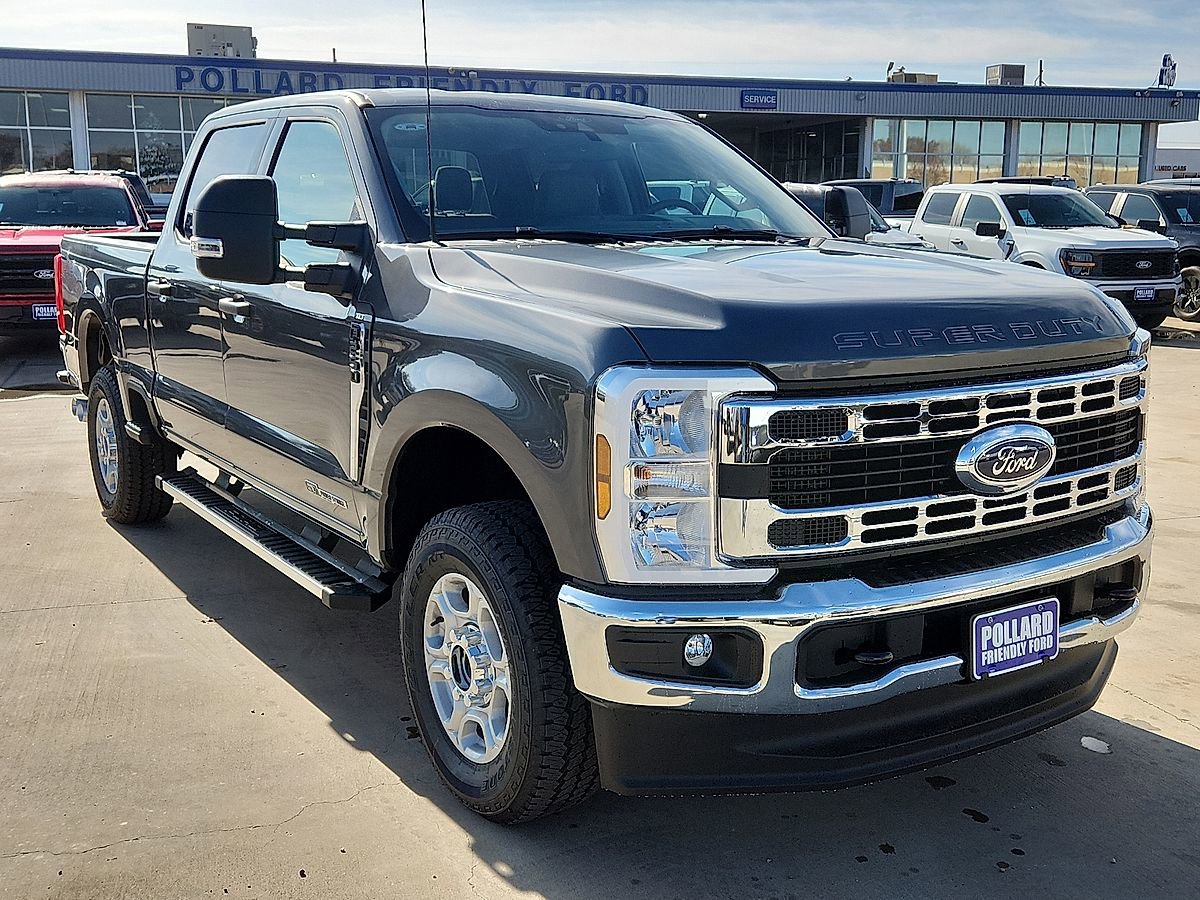 New 2026 Ford F250 XLT w/ FX4 Off-Road Package image 4