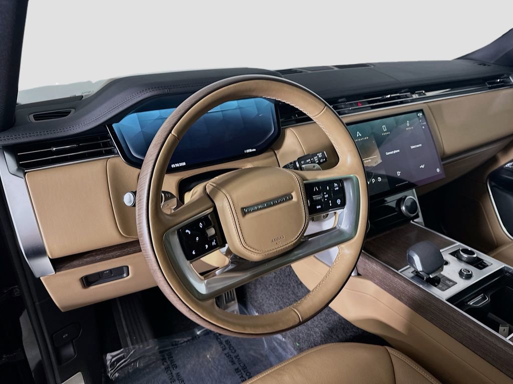 Used 2023 Land Rover Range Rover SE image 12