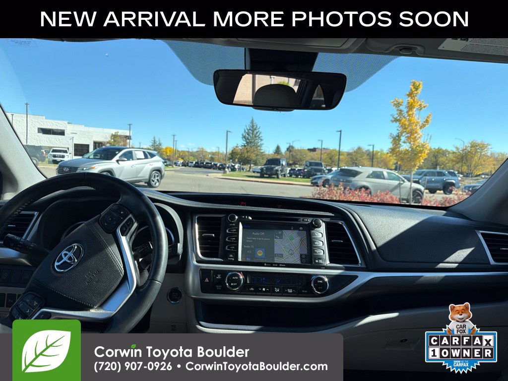 Used 2019 Toyota Highlander Limited AWD/4WD image 12
