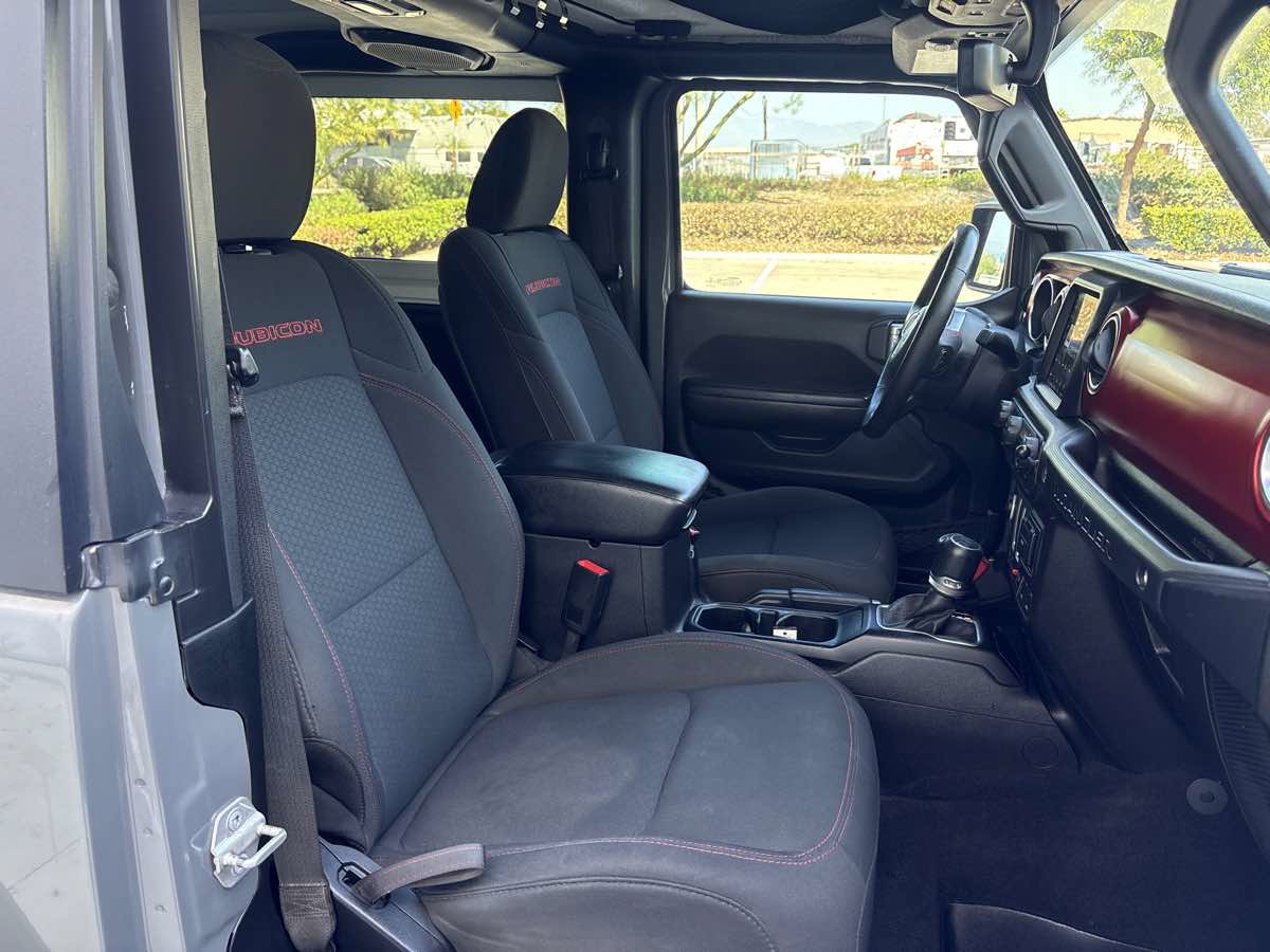 Used 2019 Jeep Wrangler Rubicon AWD/4WD image 13