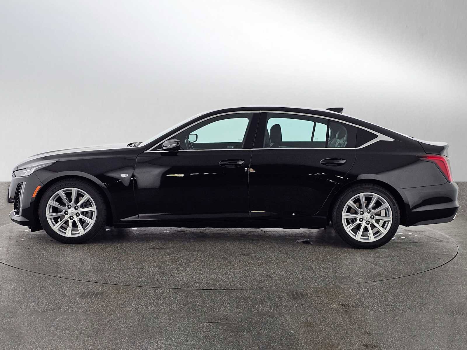 Used 2023 Cadillac CT5 Luxury image 6