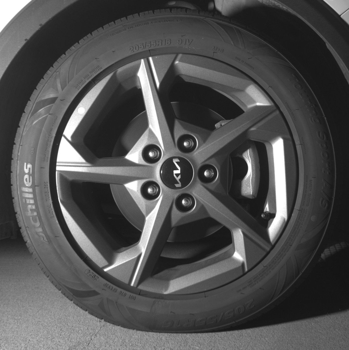 Used 2025 Kia K4 LXS FWD image 12