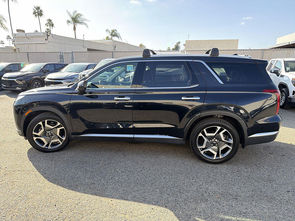 Used 2023 Hyundai Palisade Limited FWD image 8