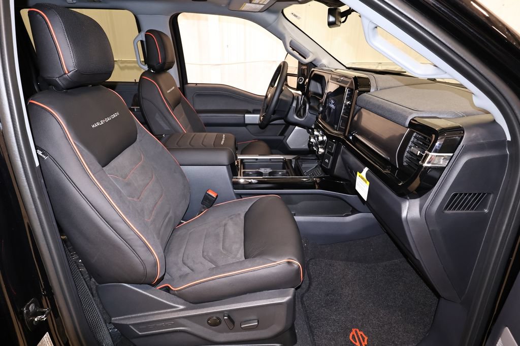 New 2026 Ford F250 Lariat w/ Black Appearance Package AWD/4WD image 17