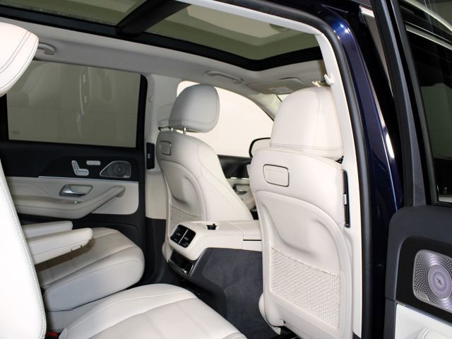 Used 2020 Mercedes-Benz GLS 450 4MATIC image 27