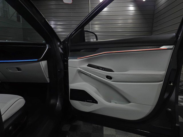 Used 2025 Jeep Wagoneer S Limited image 16