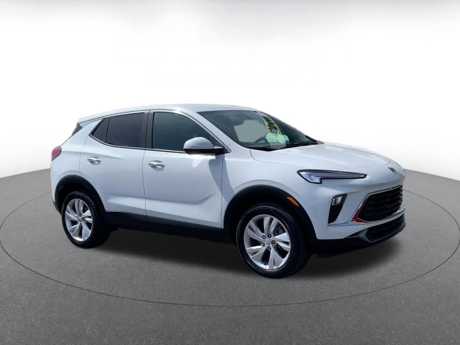 Used 2025 Buick Encore GX Preferred image 2