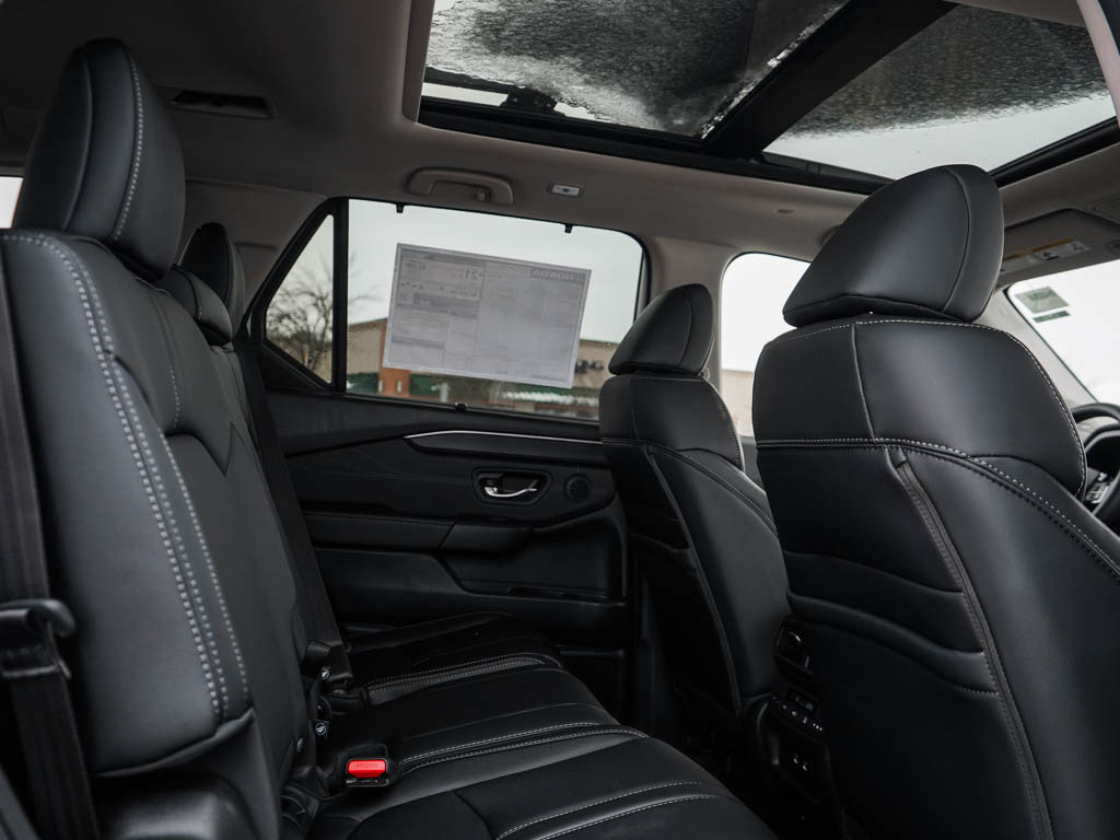 New 2026 Honda Pilot Touring image 13