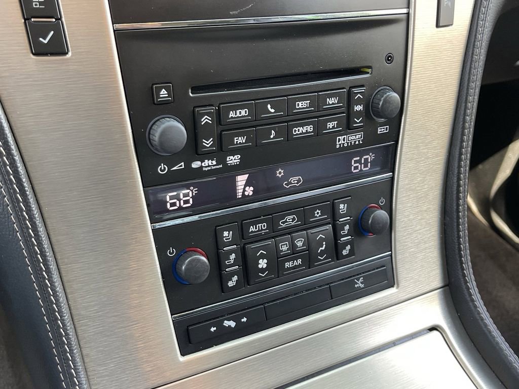 Used 2012 Cadillac Escalade ESV Platinum AWD/4WD image 27
