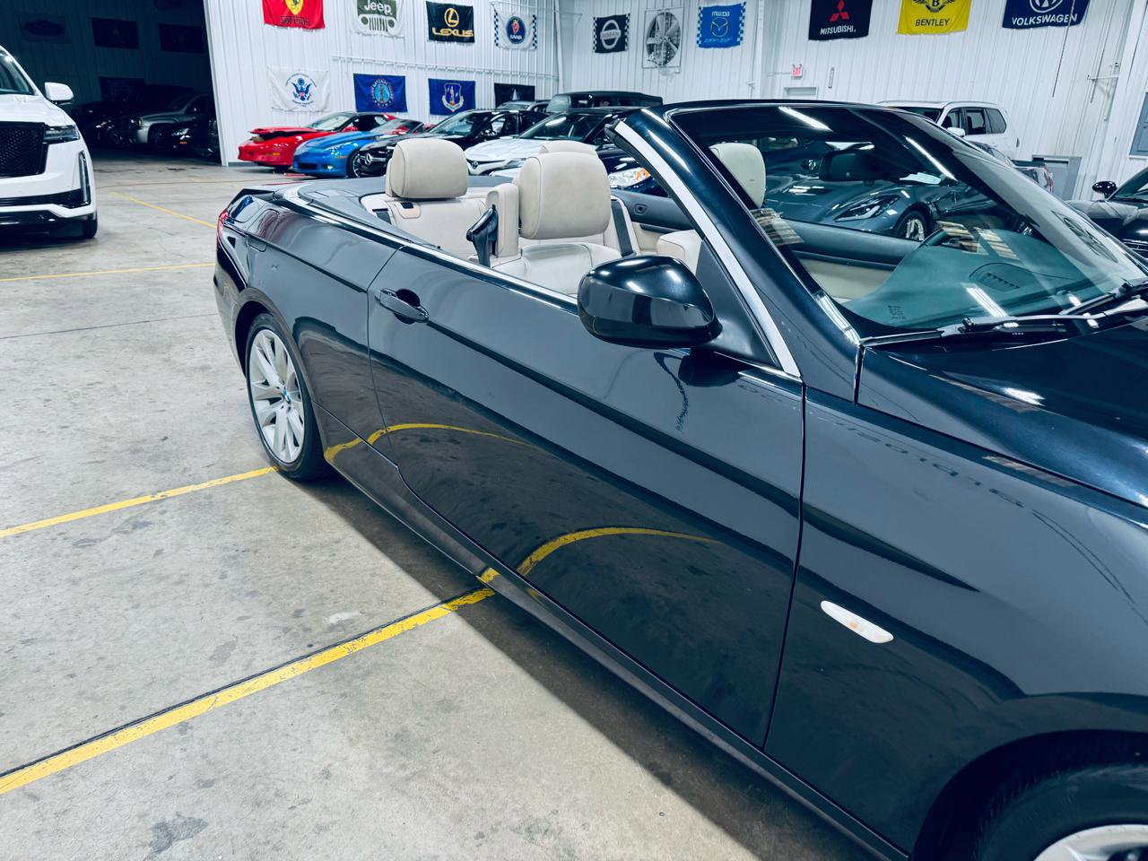 Used 2013 BMW 328i Convertible RWD image 20