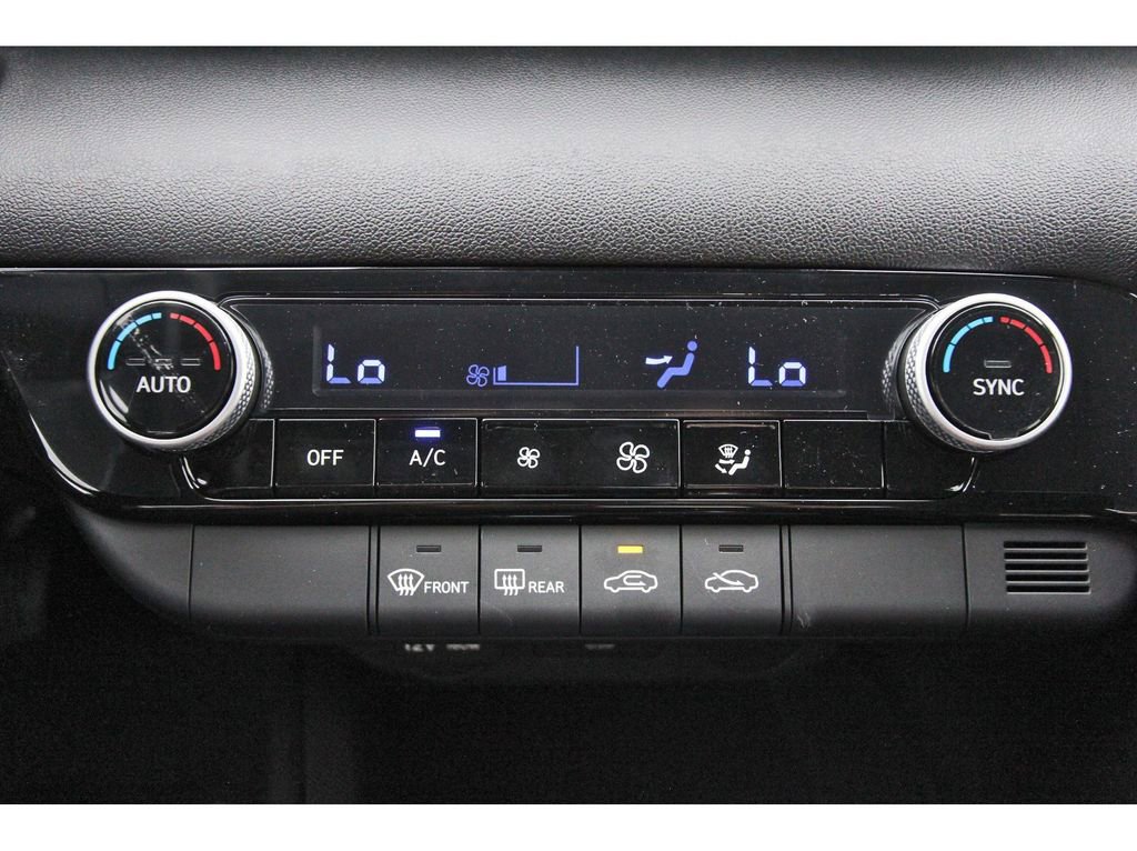 New 2026 Hyundai Elantra Blue image 17