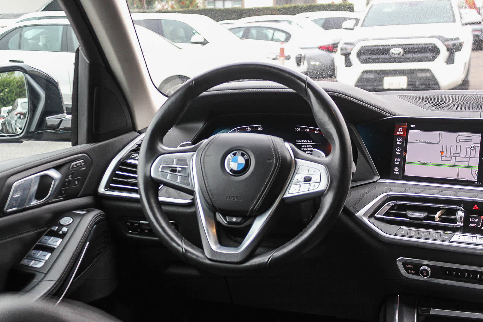 Used 2022 BMW X7 xDrive40i w/ Premium Package AWD/4WD image 13