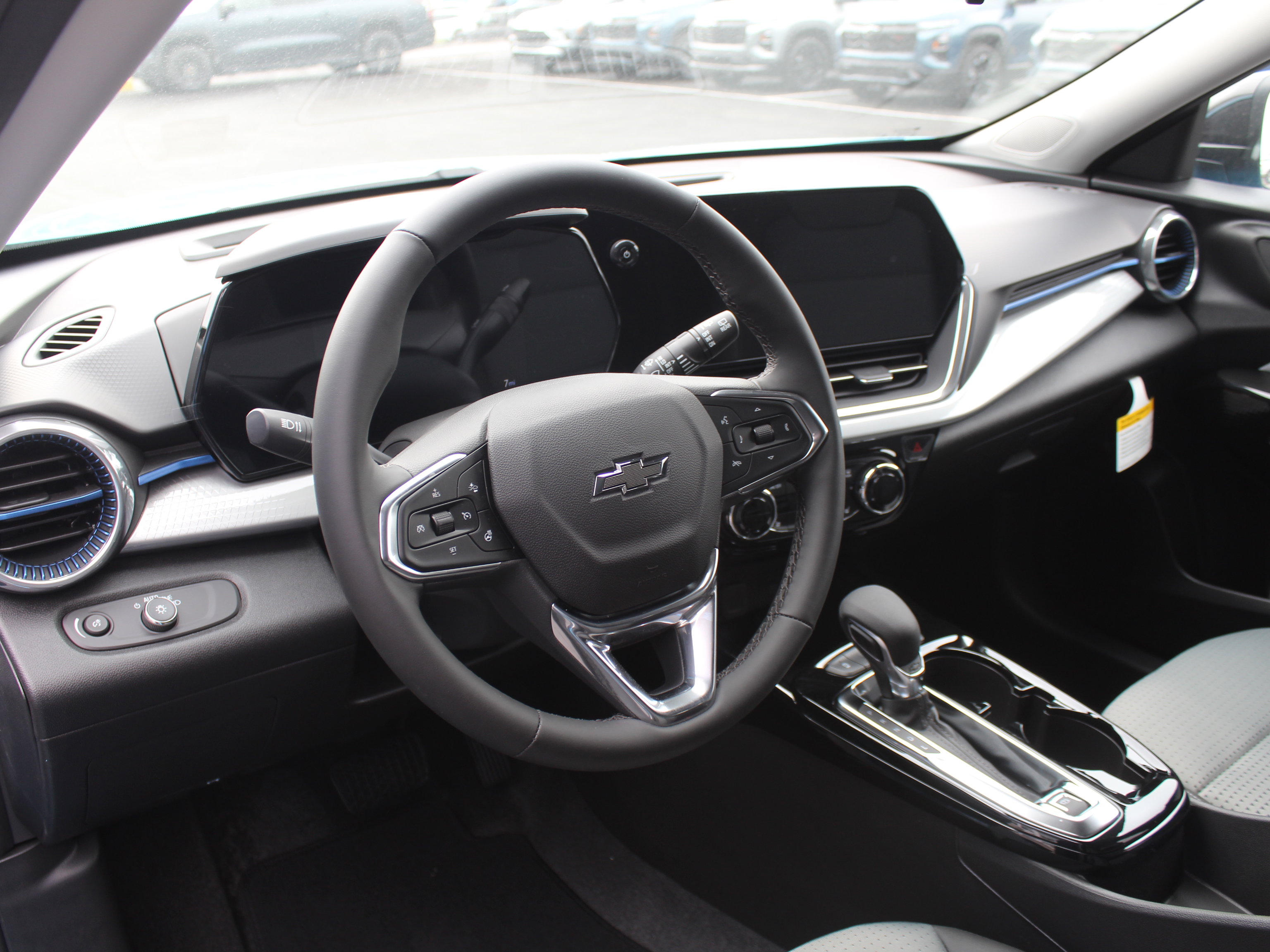 New 2026 Chevrolet Trax LT w/ Driver Confidence Package FWD image 10