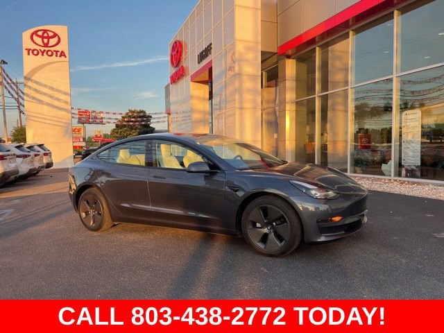Used 2023 Tesla Model 3 Standard Range image 2