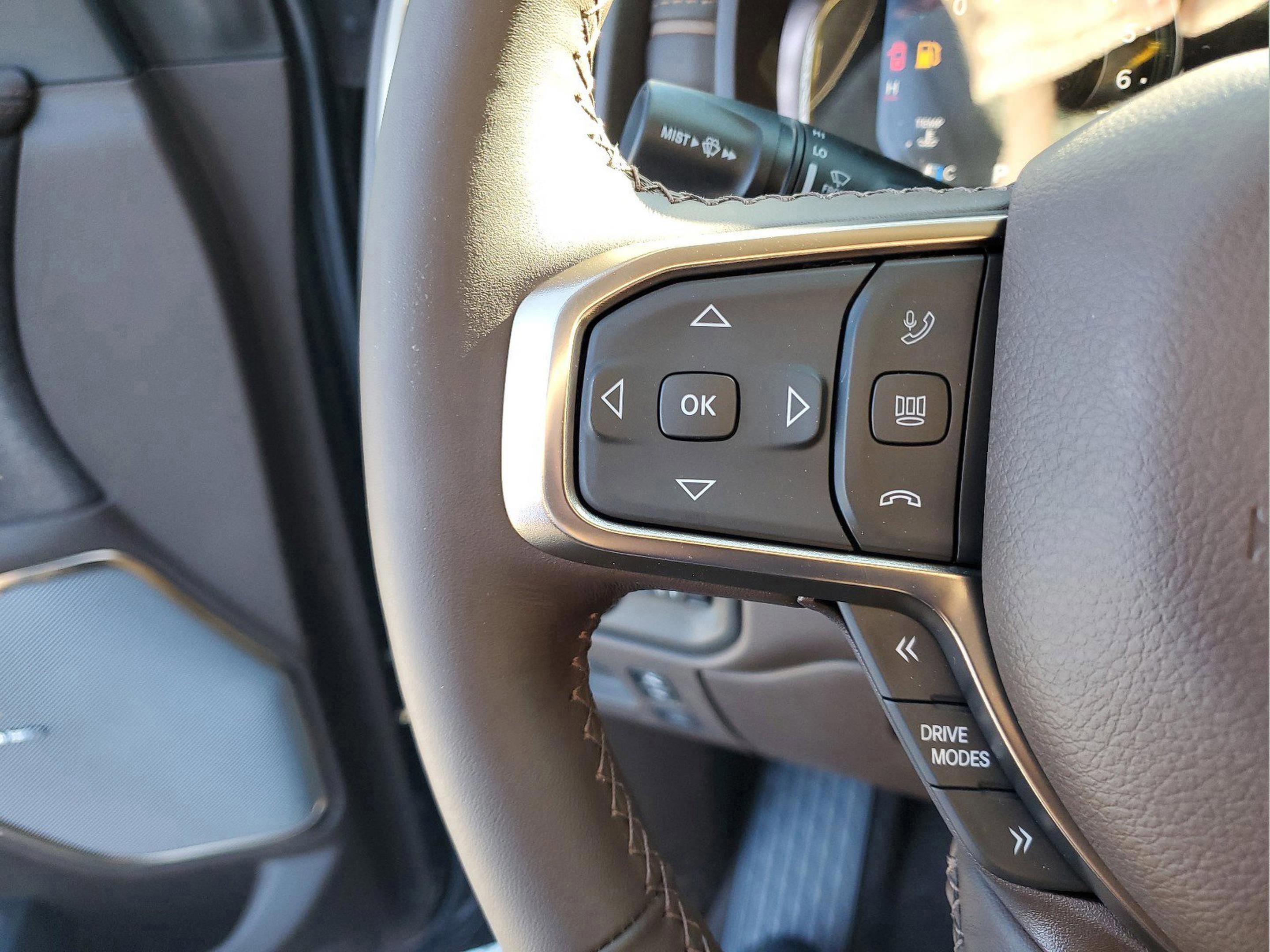 New 2026 RAM 1500 Limited w/ Trailer Tow Group image 35