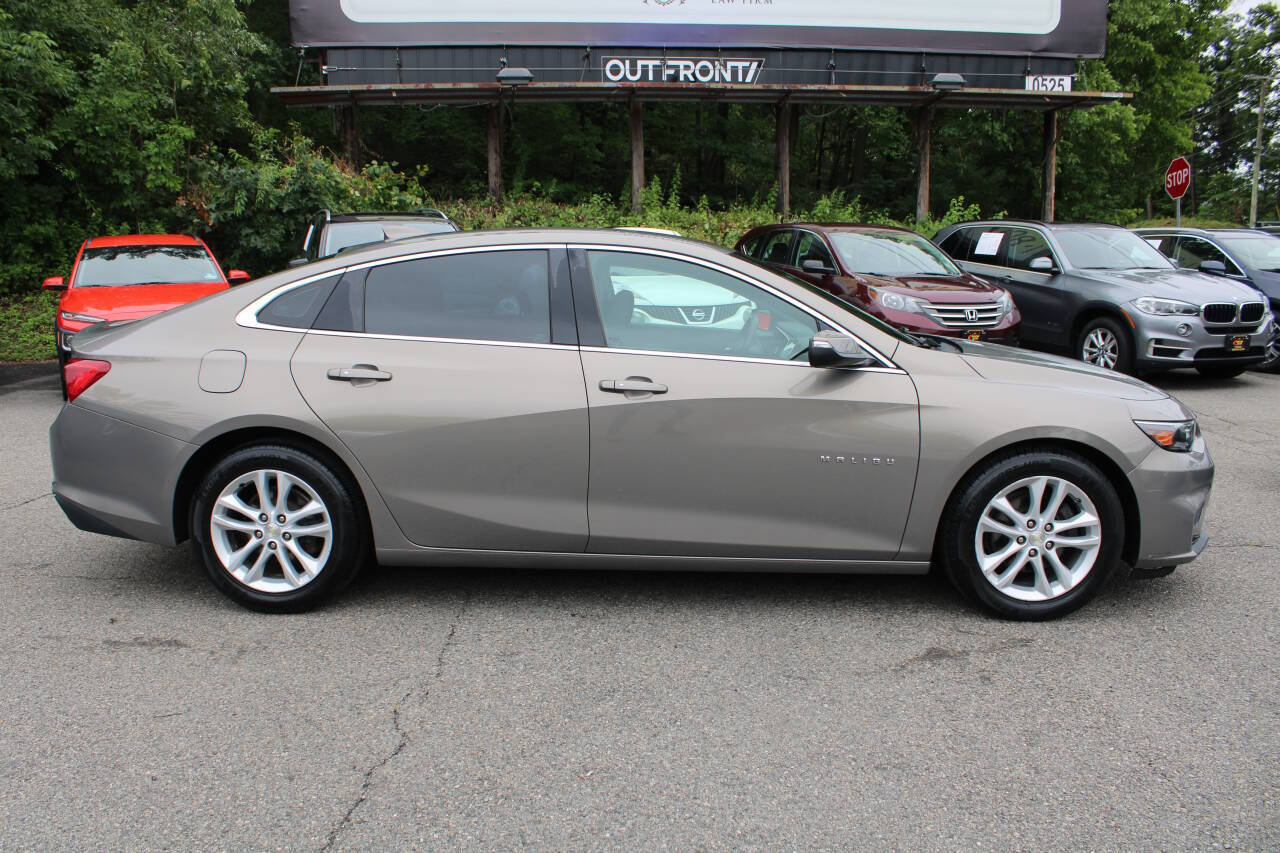 Used 2017 Chevrolet Malibu LT w/ Leather Package FWD image 6