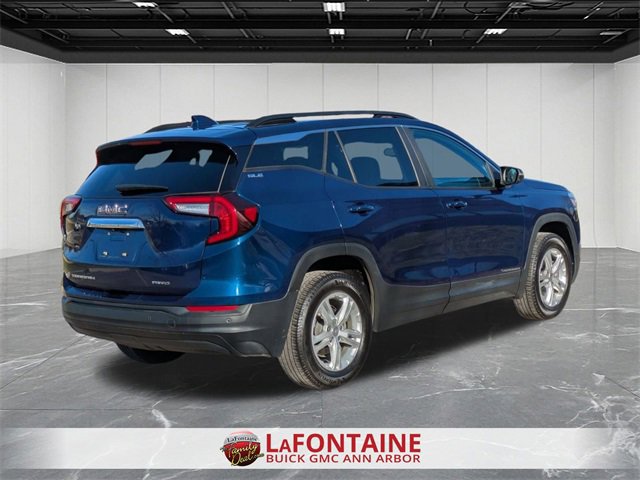 Certified 2022 GMC Terrain SLE w/ Driver Convenience Package image 5