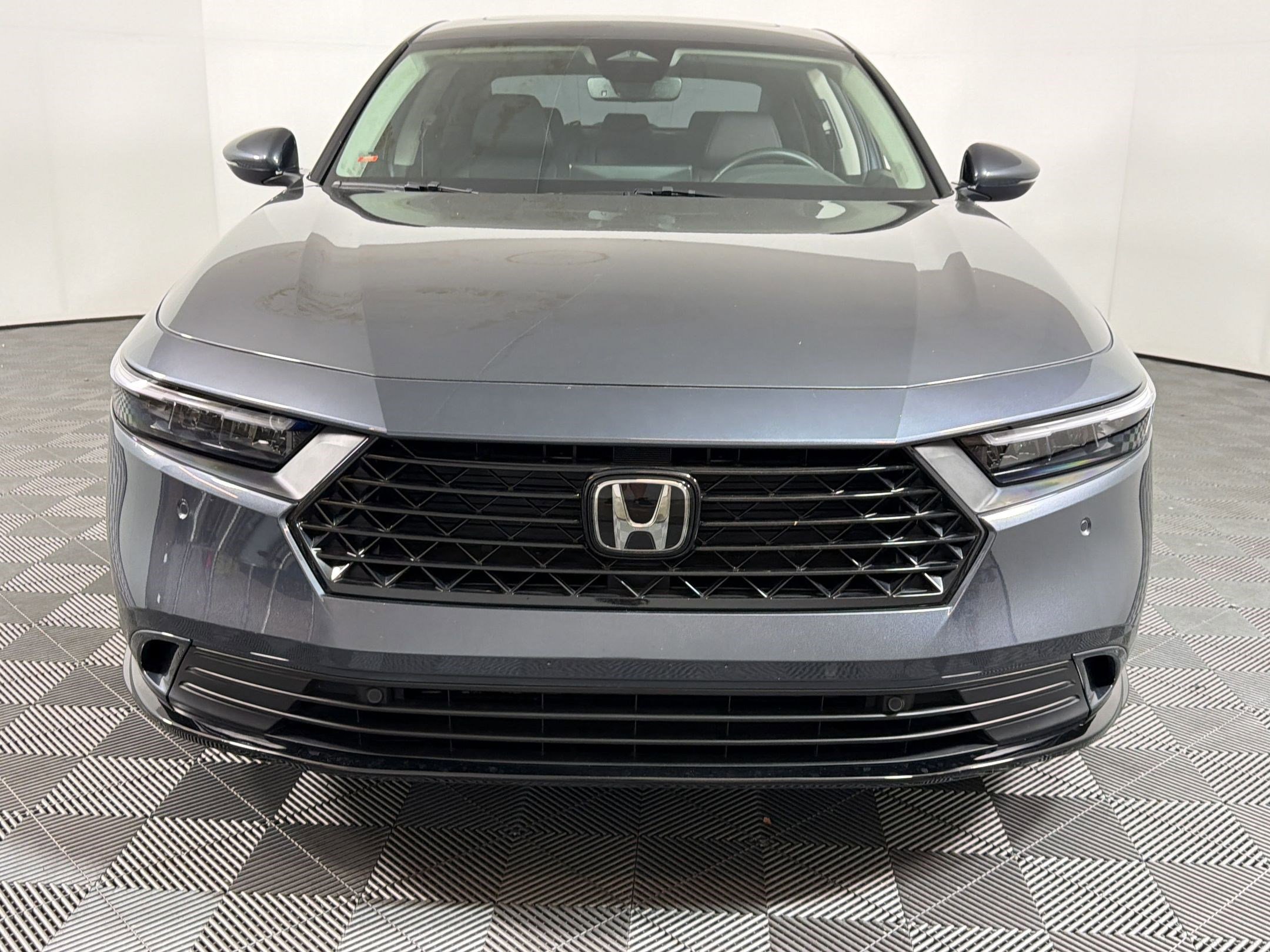 Certified 2025 Honda Accord EX-L image 4