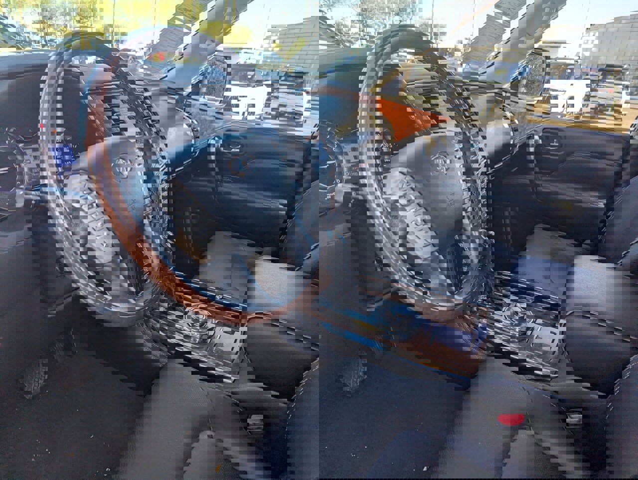 Used 2018 INFINITI QX80 Limited w/ All Season Package image 18