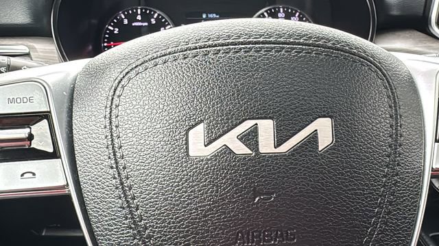 Used 2022 Kia Telluride EX w/ EX Premium Package image 19