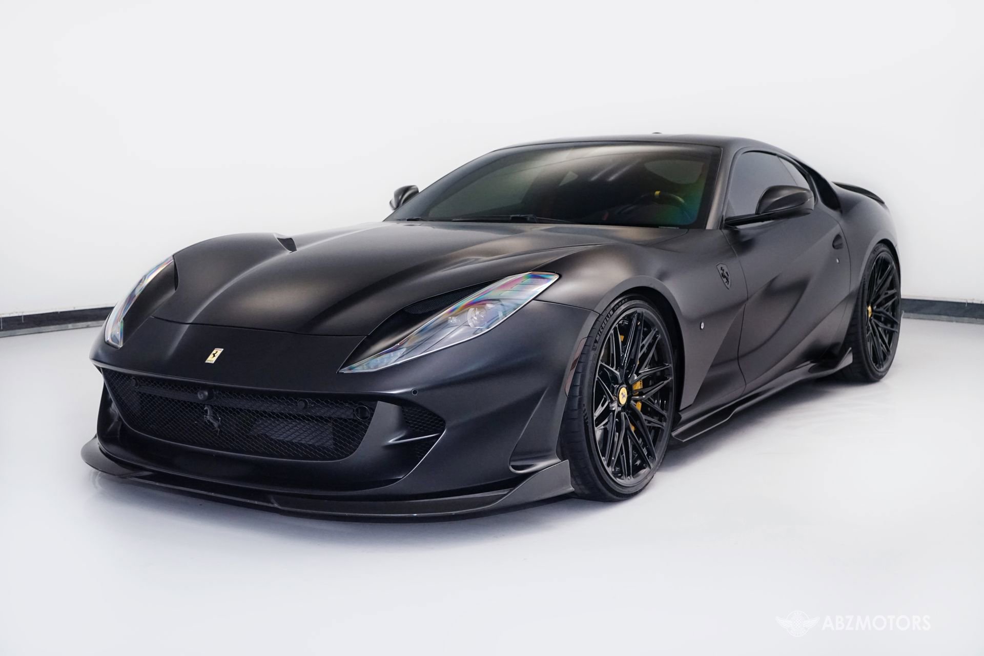 Used 2019 Ferrari 812 Superfast image 2
