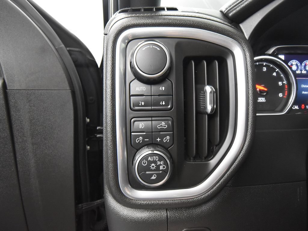 Used 2019 Chevrolet Silverado 1500 High Country AWD/4WD image 24