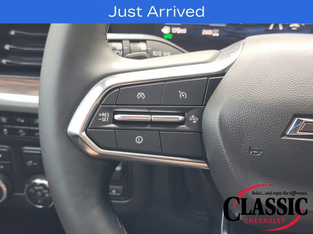 Used 2025 Chevrolet Suburban Z71 w/ Z71 Off-Road Package AWD/4WD image 38