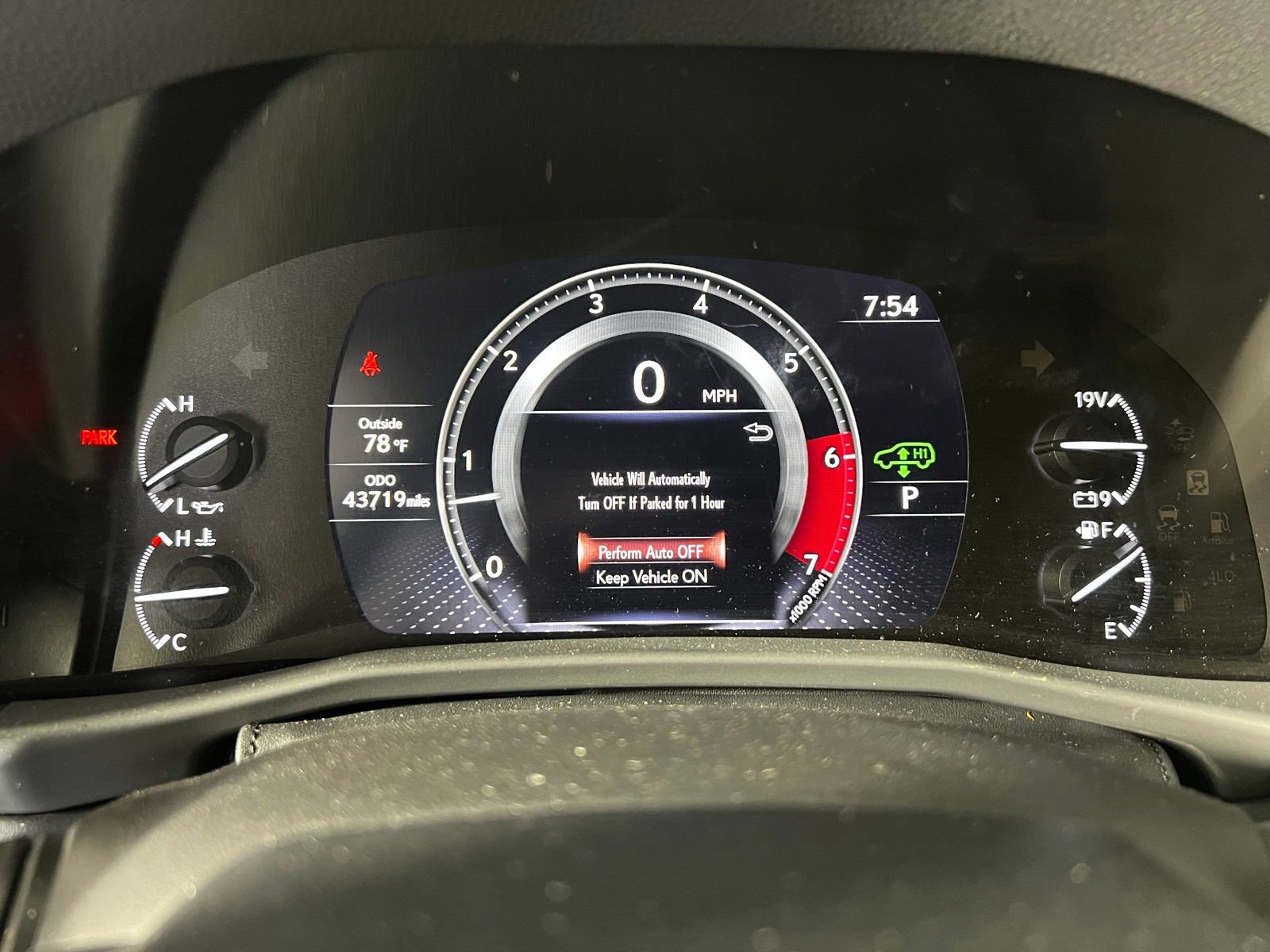 Used 2024 Lexus LX 600 4WD w/ Luxury Package image 10