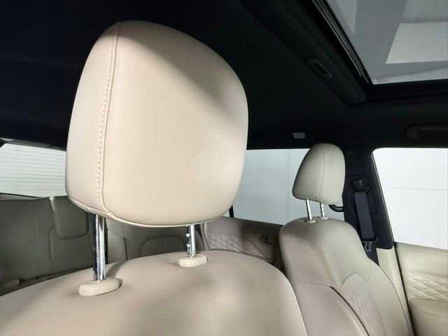 Used 2024 INFINITI QX80 Sensory AWD/4WD image 37