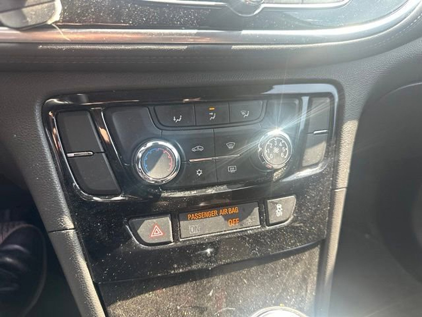 Used 2019 Buick Encore Preferred FWD image 4