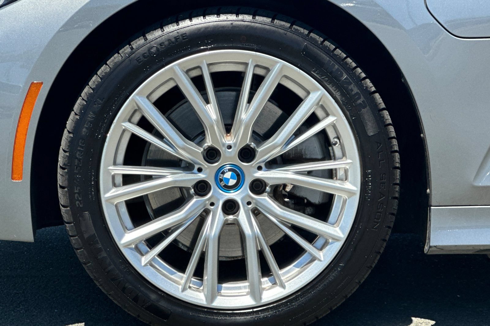 Used 2024 BMW 330e RWD image 26