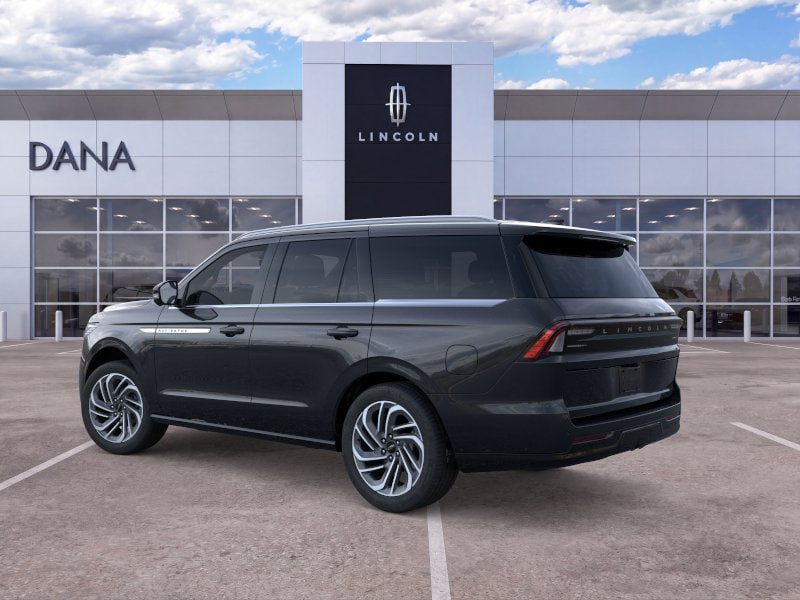 New 2026 Lincoln Navigator Reserve AWD/4WD image 4