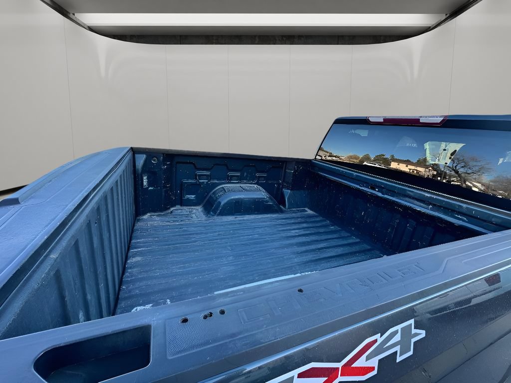 Used 2020 Chevrolet Silverado 1500 Custom w/ Custom Value Package AWD/4WD image 29