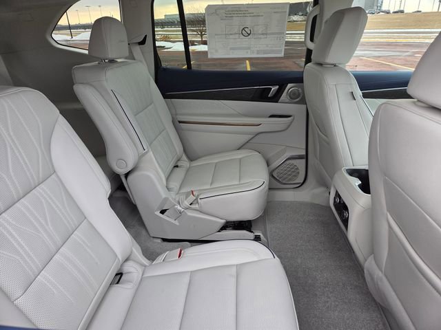 New 2026 Buick Enclave Avenir w/ Super Cruise Package AWD/4WD image 47