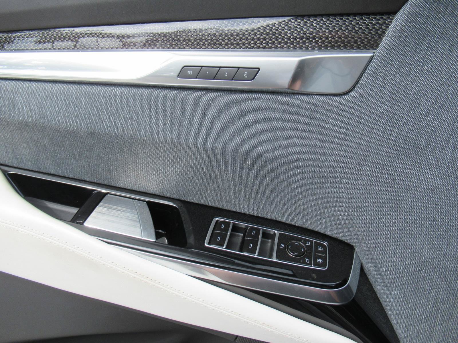 Certified 2025 Cadillac Escalade V AWD/4WD image 25