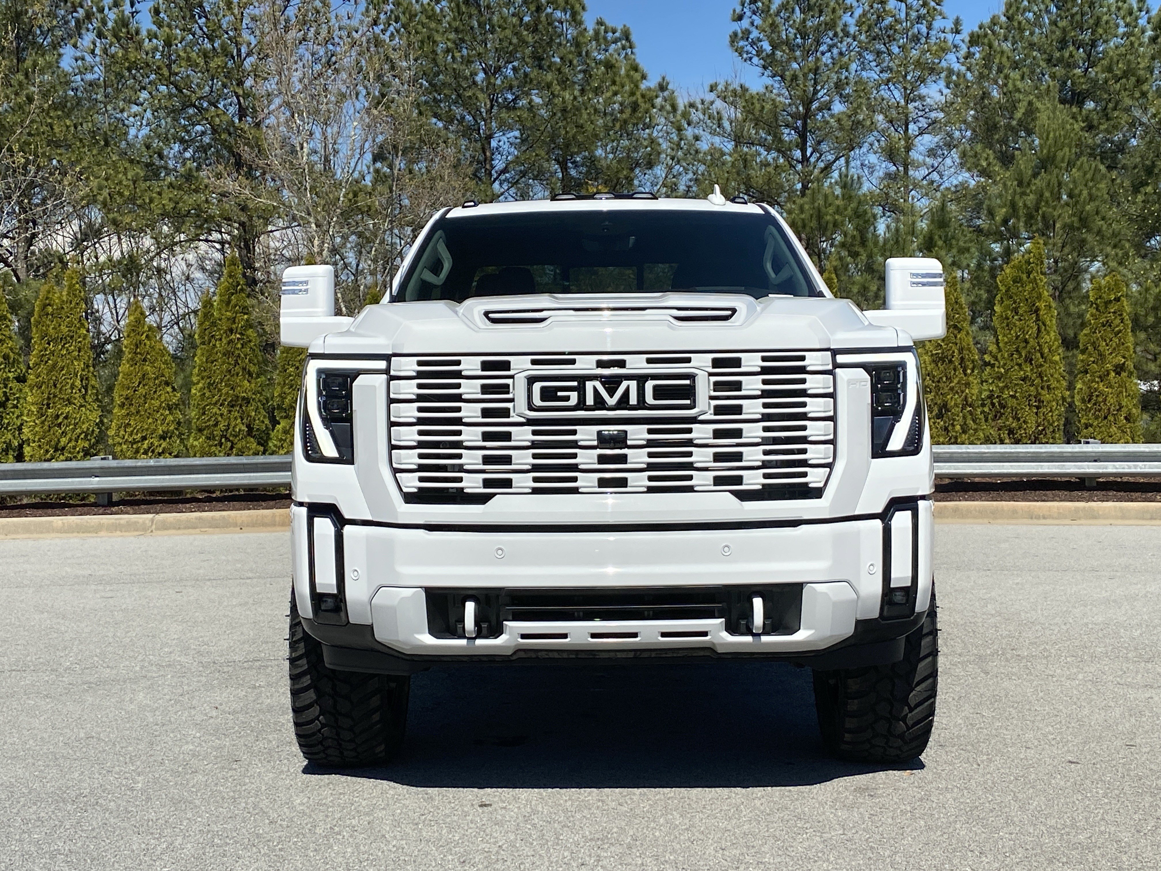 Used 2026 GMC Sierra 3500 Denali w/ Denali Reserve Package AWD/4WD image 12
