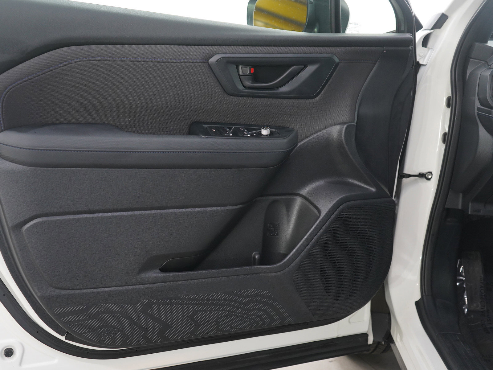 Used 2025 Subaru Forester Premium image 19