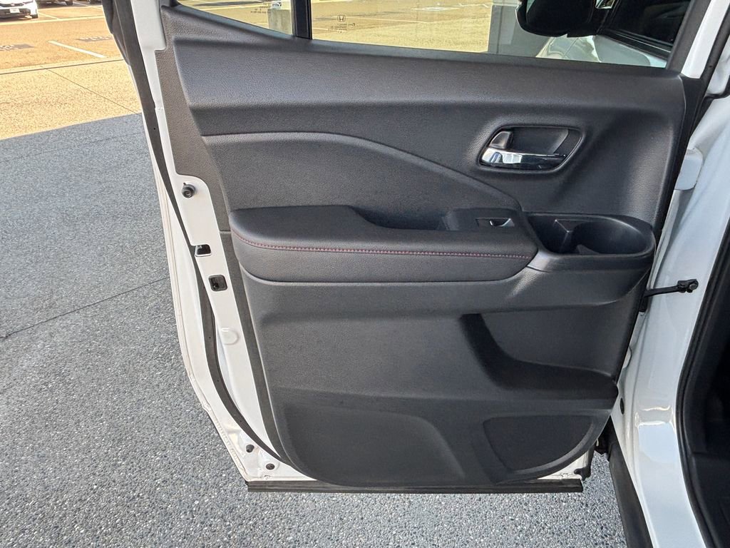 Used 2025 Honda Ridgeline Black Edition image 27