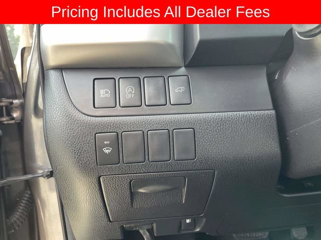 Used 2017 Toyota Highlander XLE FWD image 25