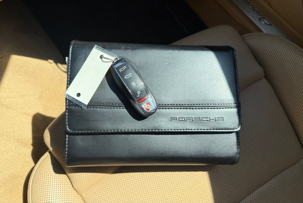 Used 2010 Porsche Panamera 4S AWD/4WD image 35