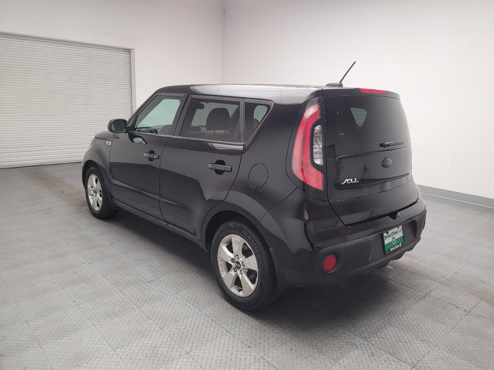 Used 2017 Kia Soul FWD image 5