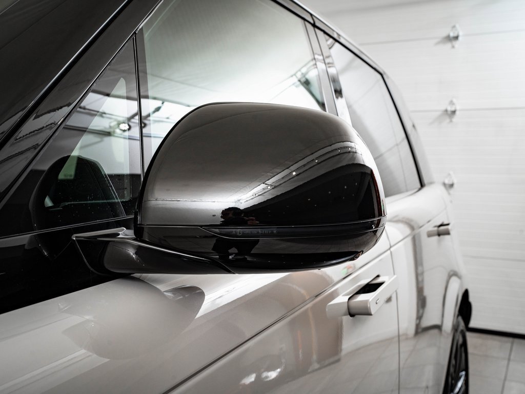 New 2026 Land Rover Range Rover SV image 17