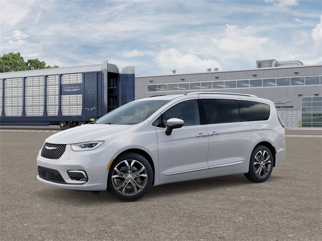New 2026 Chrysler Pacifica Pinnacle image 2