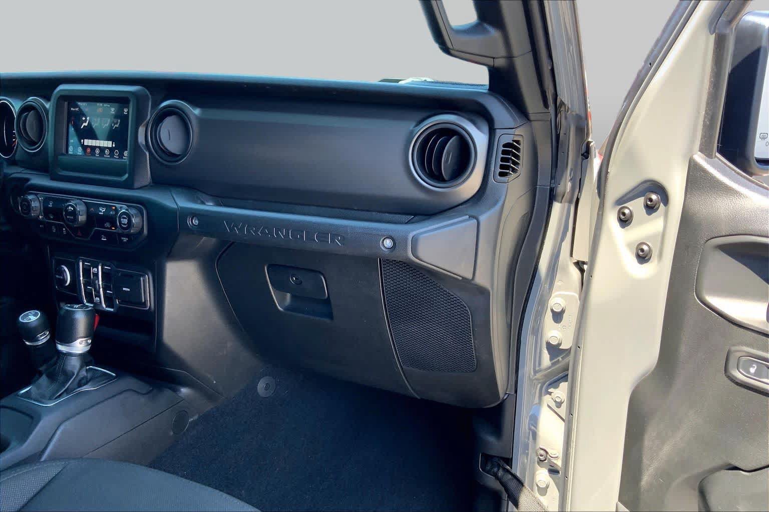 Used 2023 Jeep Wrangler Unlimited Sport AWD/4WD image 17