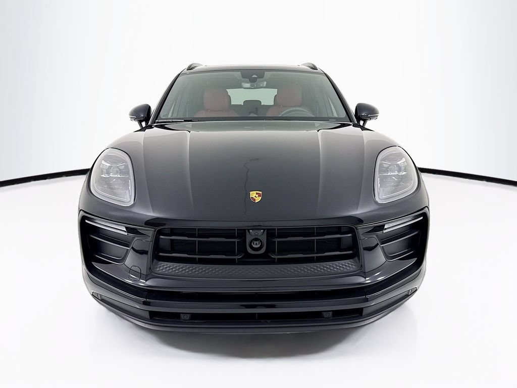 New 2026 Porsche Macan AWD/4WD image 6
