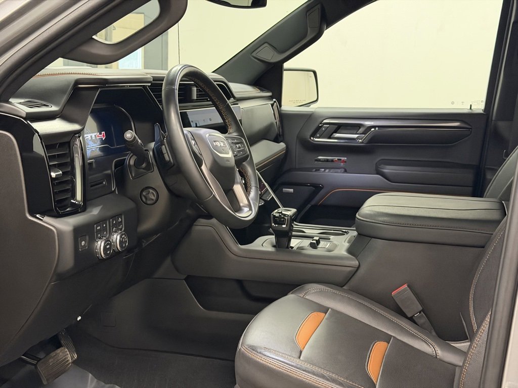 Certified 2023 GMC Sierra 1500 AT4 w/ AT4 Premium Package image 9