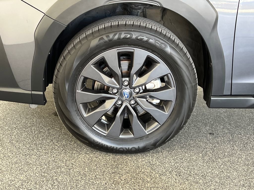 Certified 2025 Subaru Outback Onyx Edition AWD/4WD image 28