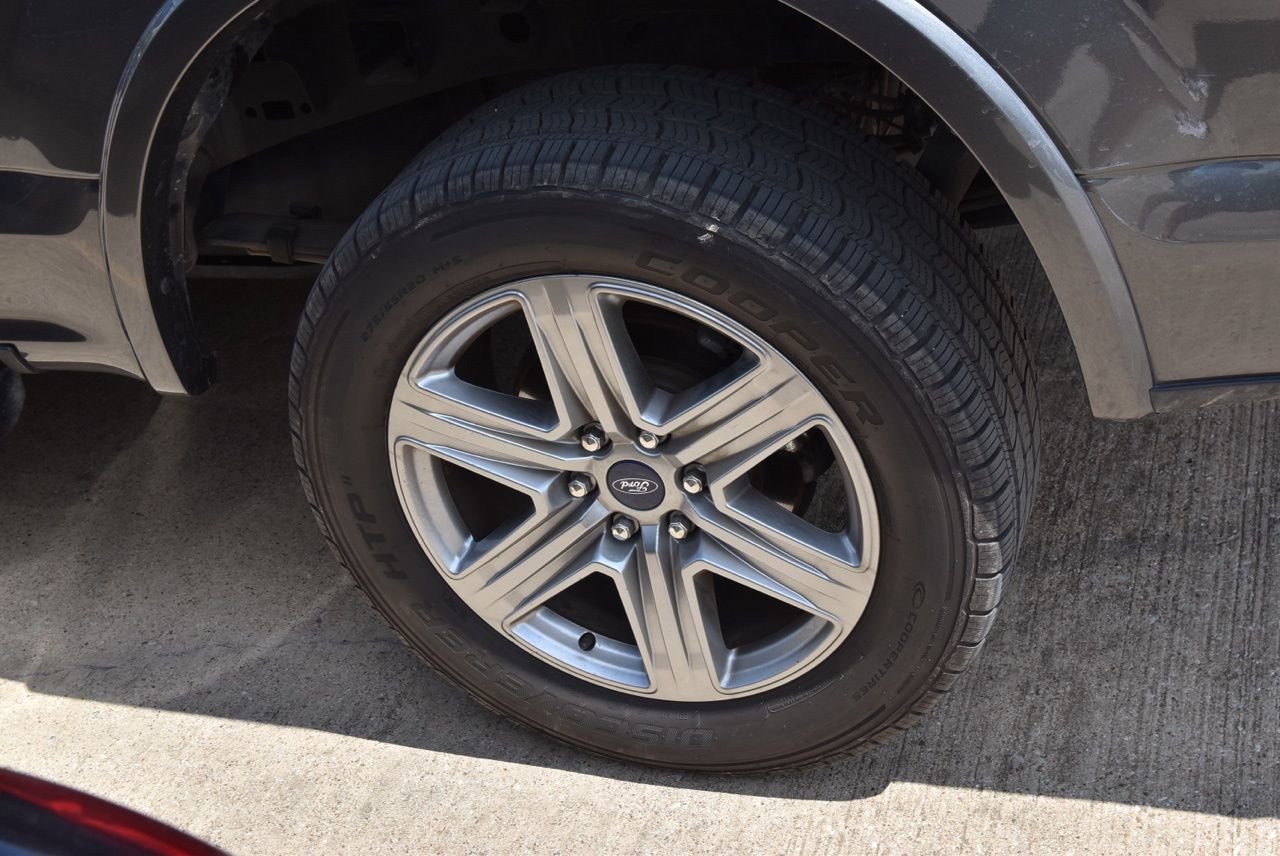 Used 2019 Ford F150 Lariat image 9